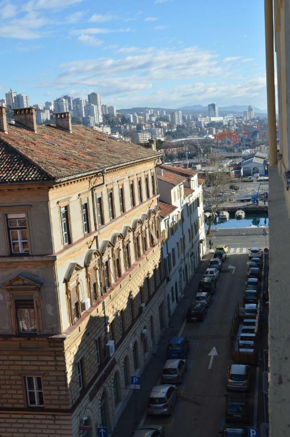 Apartments Budin Adri&Robi Rijeka City Center Buitenkant foto