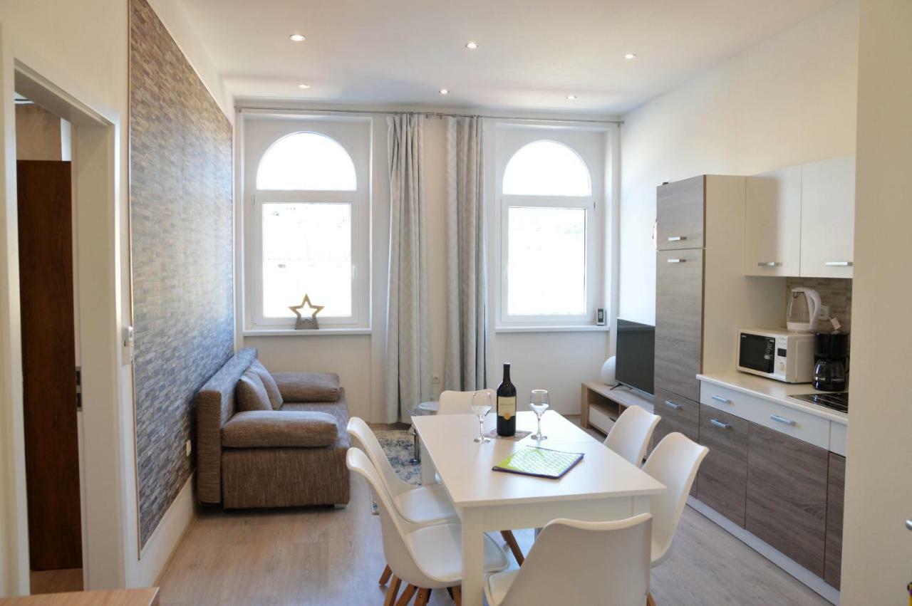 Apartments Budin Adri&Robi Rijeka City Center Buitenkant foto