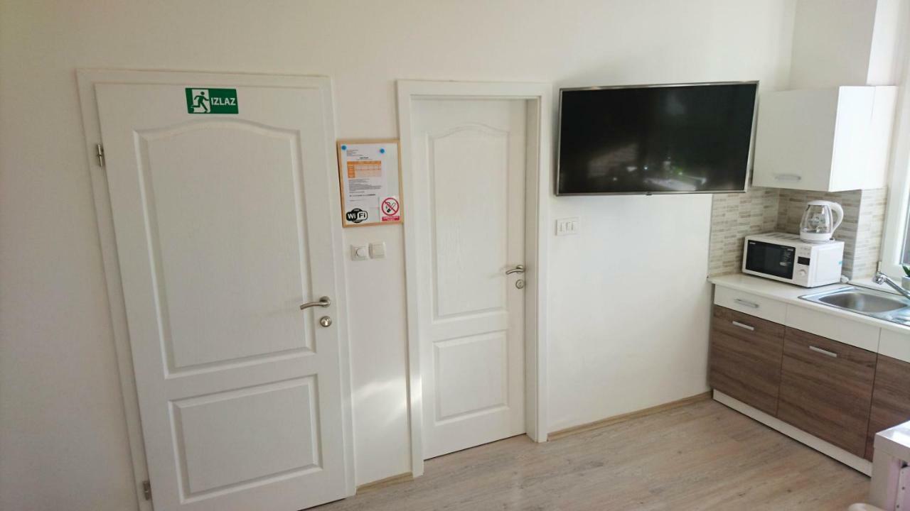 Apartments Budin Adri&Robi Rijeka City Center Buitenkant foto