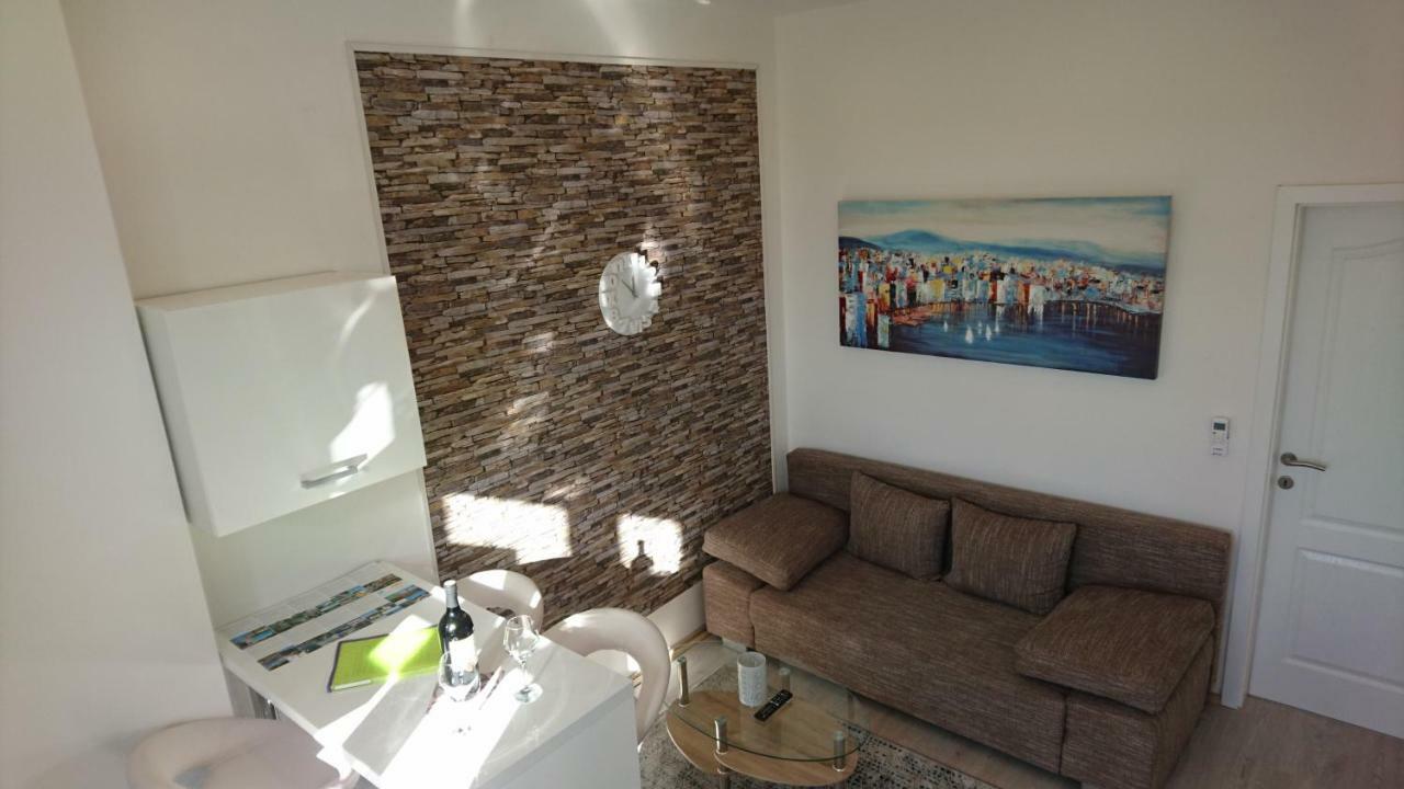 Apartments Budin Adri&Robi Rijeka City Center Buitenkant foto